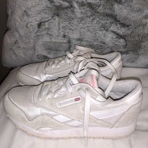women’s reebok’s